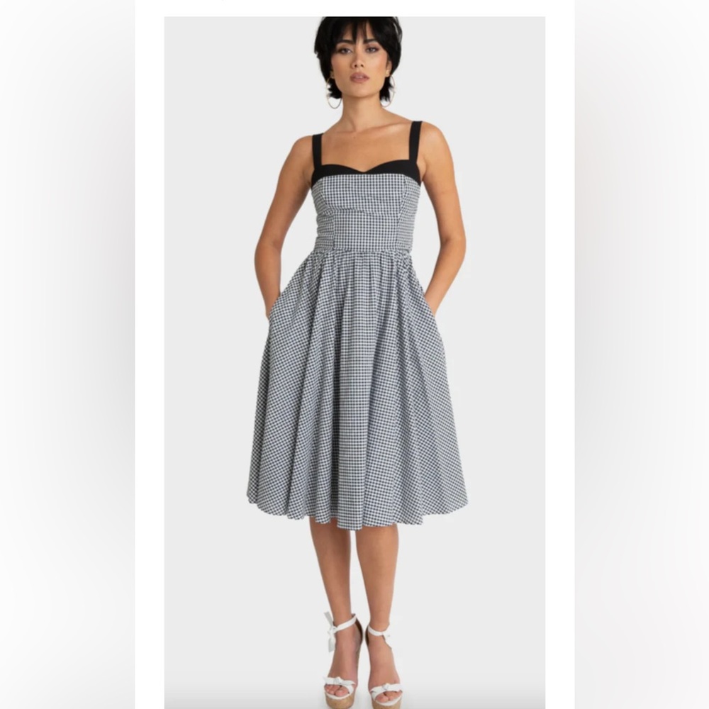 Nwt Sybil Color Block Dress Black Halo
